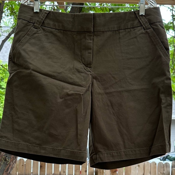 NWT J. Crew 9” City Fit Cotton Chino Shorts Olive Brown size 12 - Picture 3 of 15